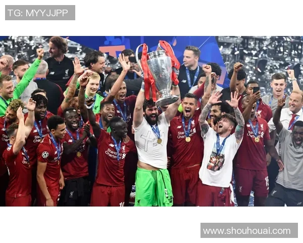 2004年美国队与西班牙队的激烈对决回顾与精彩瞬间分析 2004年美国队与西班牙队的激烈对决回顾与精彩瞬间分析