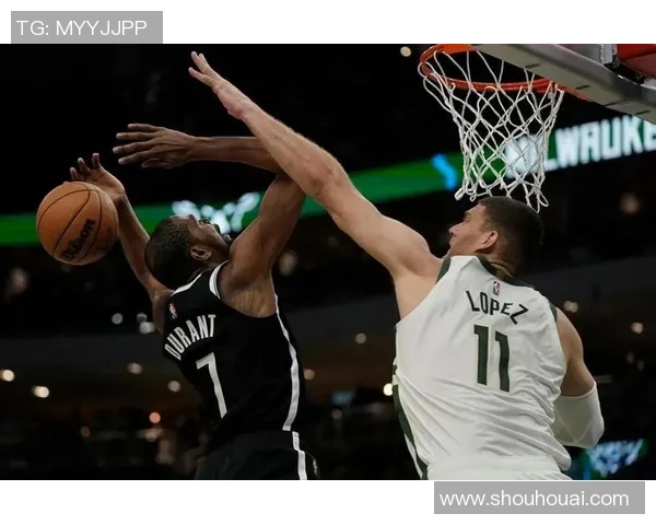 布鲁克洛佩斯：从篮球新星到NBA顶级中锋的辉煌历程与成就分析